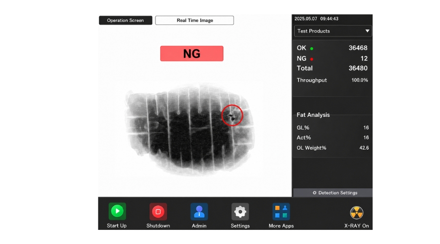X-ray operator screen showing cartilage and bone detection in poultry with clear visual markers